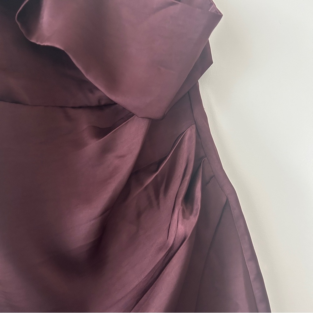 The ASTR the Label Gwyneria dress in colour Eggplant - Picture 4 of 7